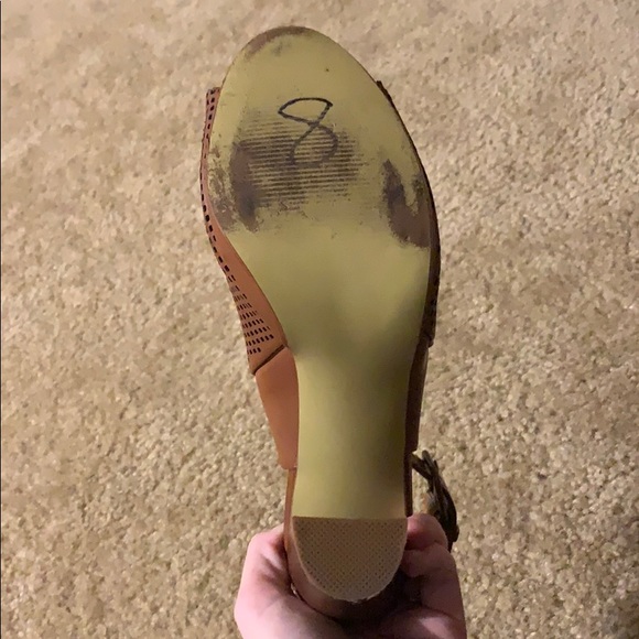 Booty Heels - Picture 4 of 6